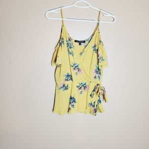 Floral cold should wrap blouse